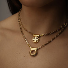 Load image into Gallery viewer, Spike Pendant Gold
